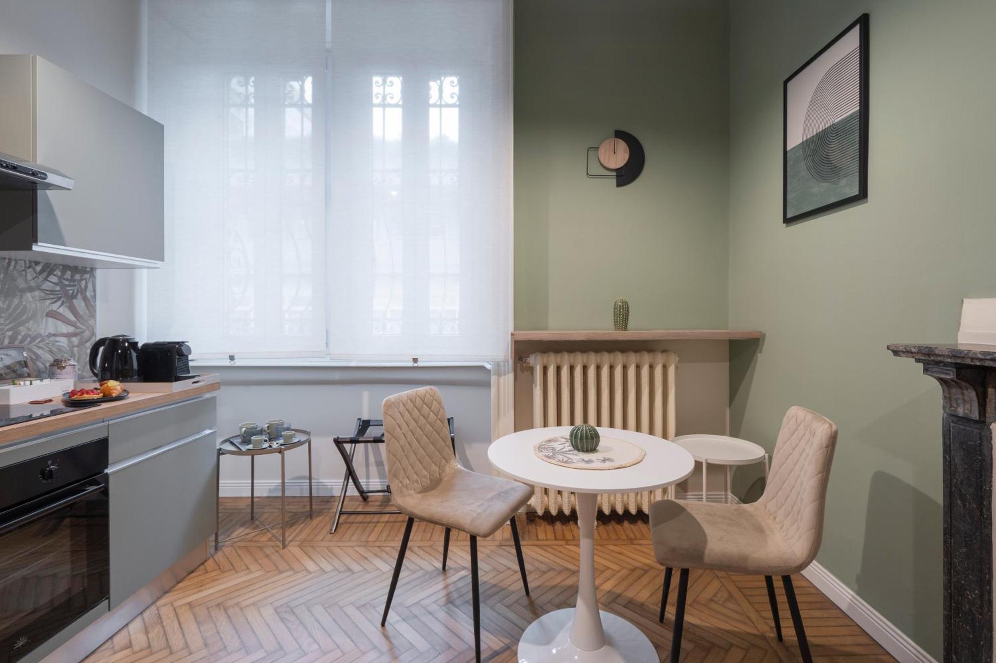 Loreto Prestige - Parking Free & Bulb Gym Couette-café