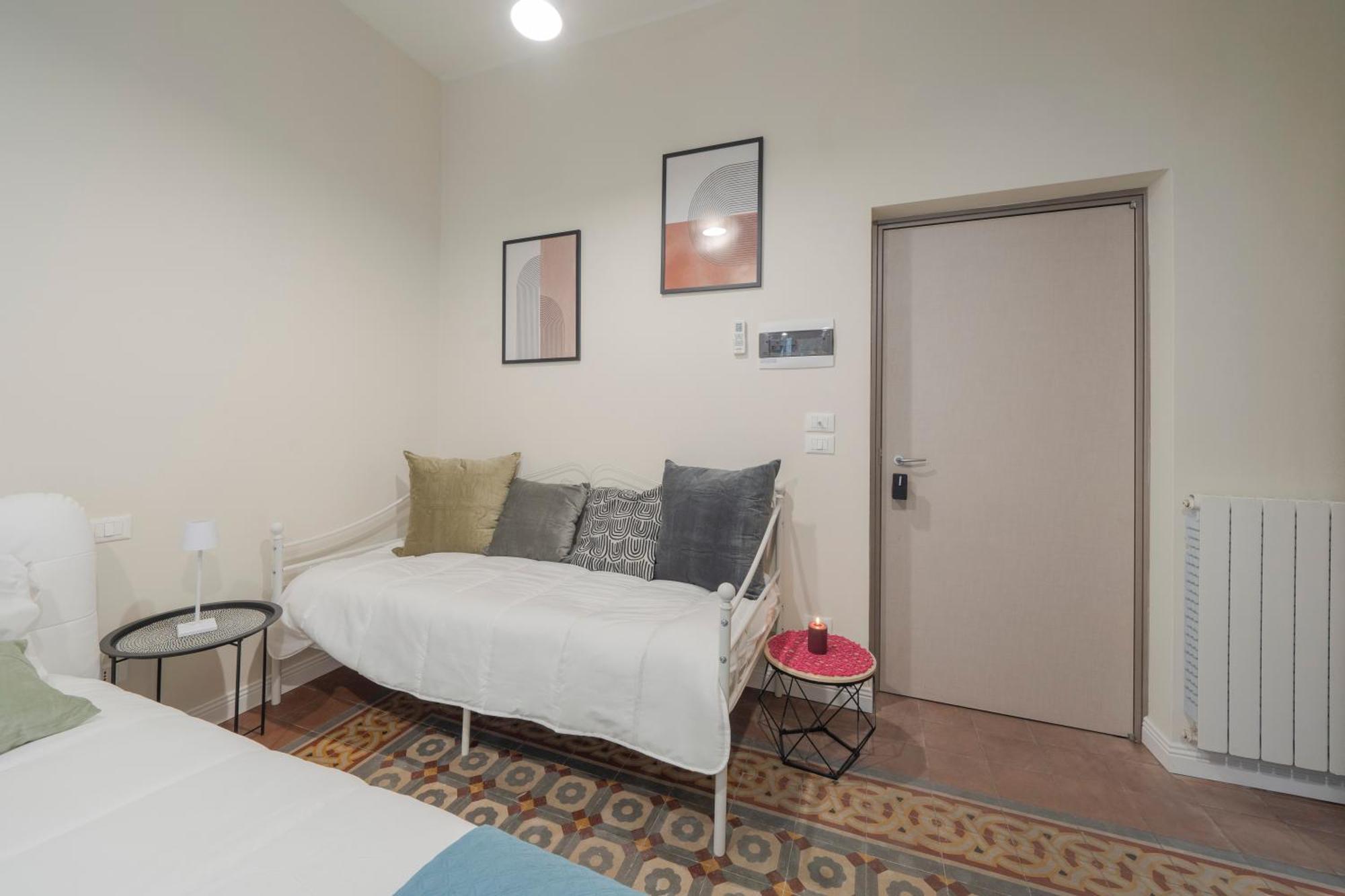 Couette-café Loreto Prestige - Parking Free & Bulb Gym *